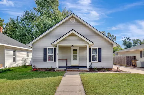 112 S Emporia St, Haven, KS 67543