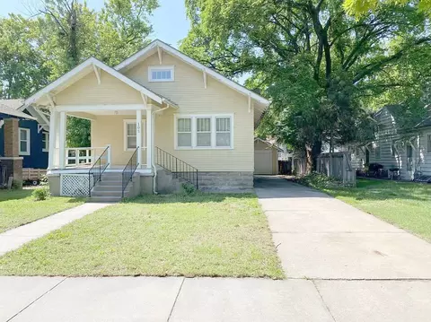 105 E 13th Ave, Hutchinson, KS 67501