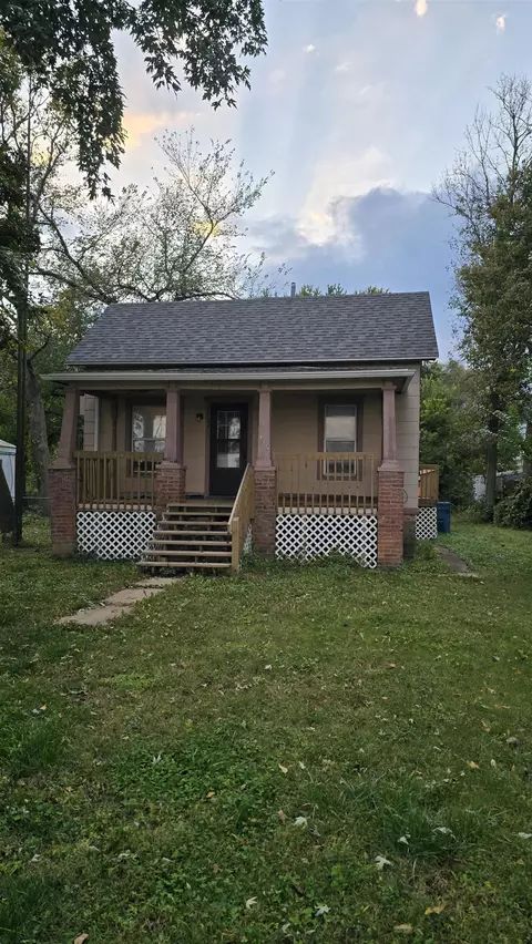 419 N 5th St, Madison, KS 66860