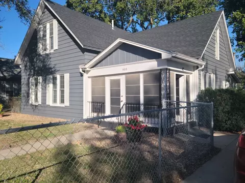 608 W 12th Ave, Hutchinson, KS 67501
