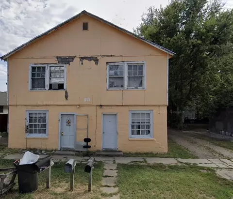 515 E 4th Ave, Winfield, KS 67156 photo 1
