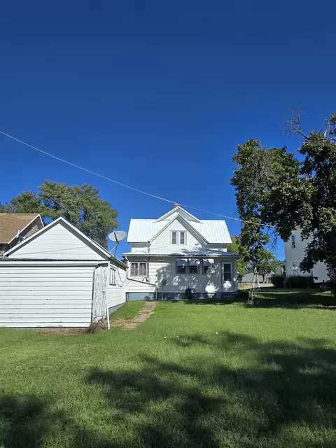 Exterior - 202 E Parallel St, Clifton, KS 66937 photo 3 of 3