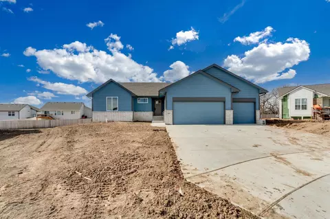 1633 N Wildflower Ct, Andover, KS 67002