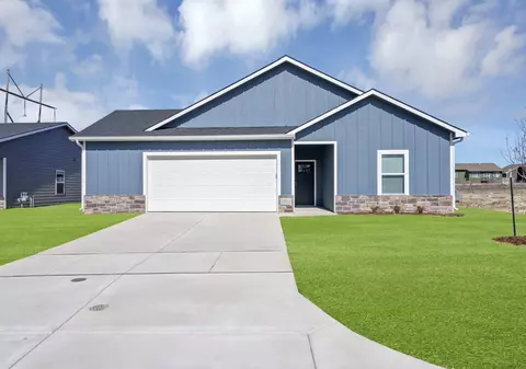9511 E Hurst St, Wichita, KS 67210