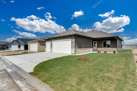 4434 N Sunny Ct, Wichita, KS 67205