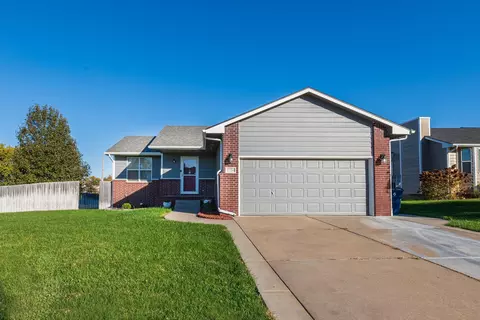 1726 N Black Oak Ct, Andover, KS 67002