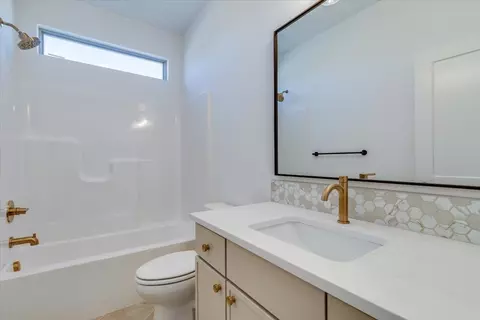 Bath - 4431 N Grey Meadows Ct, Maize, KS 67101 photo 3 of 4