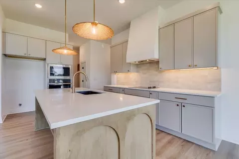 Kitchen - 4431 N Grey Meadows Ct, Maize, KS 67101 photo 2 of 4