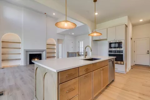 Kitchen - 4431 N Grey Meadows Ct, Maize, KS 67101 photo 3 of 4
