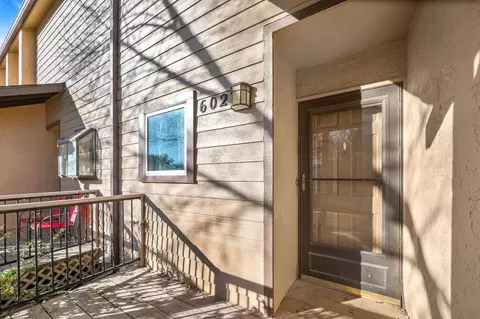 2405 S Capri UNIT 602, Wichita, KS 67210