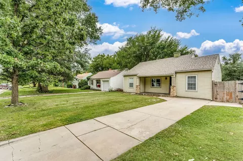 1127 S Minneapolis Ave, Wichita, KS 67211