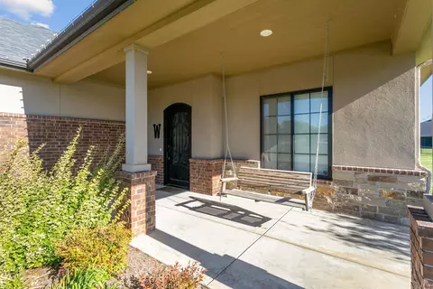 Exterior - 3854 N Red Fox Cir, Maize, KS 67101 photo 3 of 11