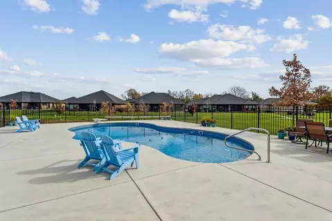 Exterior - 3854 N Red Fox Cir, Maize, KS 67101 photo 5 of 11