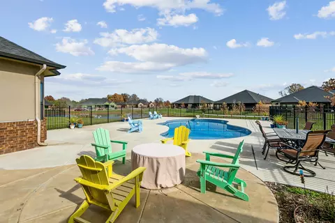 Exterior - 3854 N Red Fox Cir, Maize, KS 67101 photo 4 of 11