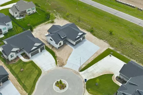 View/Area - 4997 N Emerald, Maize, KS 67101 photo 1 of 4