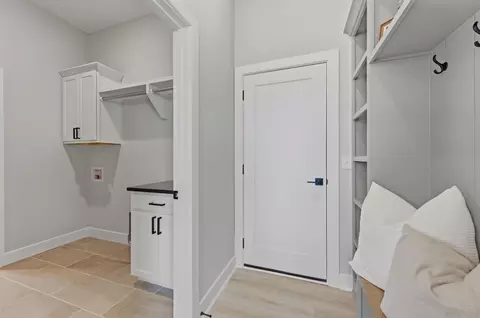 Entry Way - 4997 N Emerald, Maize, KS 67101 photo 3 of 3