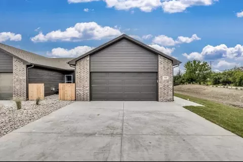 4917 N Vassar Ave, Wichita, KS 67220