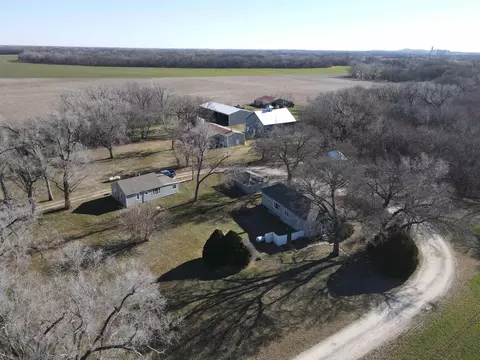 2314 E 2338 E Old Highway 40, New Cambria, KS 67470