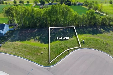 211 W Cherry Oaks St, Cheney, KS 67025