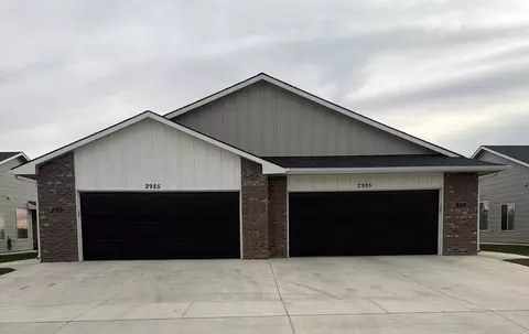 2985 S Maize Ct UNIT 100  200, Wichita, KS 67215
