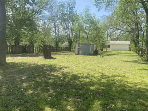 323 N Washington #323 N WASHINGTON ST, Belle Plaine, KS 67013
