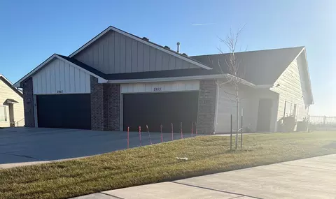 2953 S Maize Ct UNIT 100  200, Wichita, KS 67215