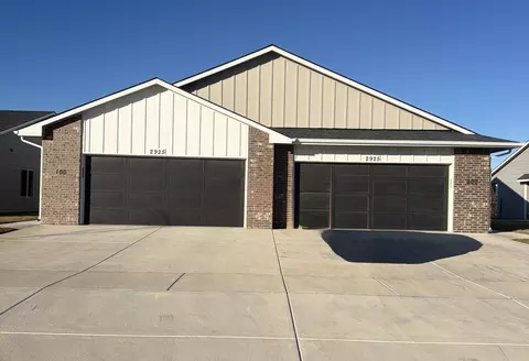 2925 S Maize Ct UNIT 100  200, Wichita, KS 67215