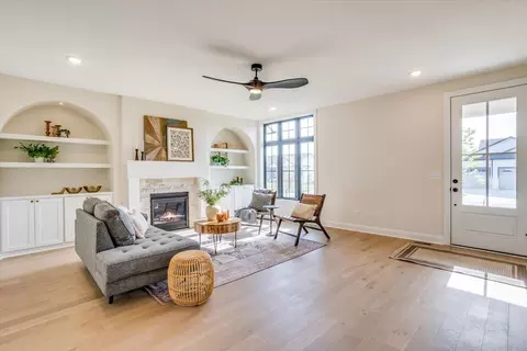 Living - 4456 N Bluestem St, Maize, KS 67101 photo 2 of 3