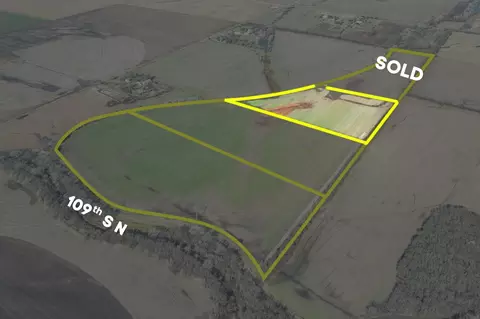 2 West 109th Street North, Valley Center, KS 67147