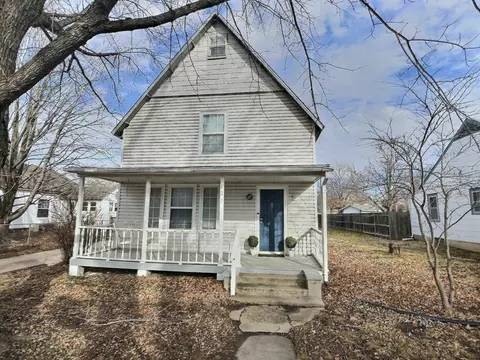 620 E 10th St, Newton, KS 67114