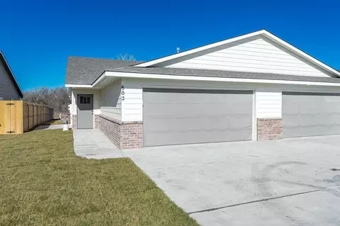 602 Briarbrook Ln, Park City, KS 67147