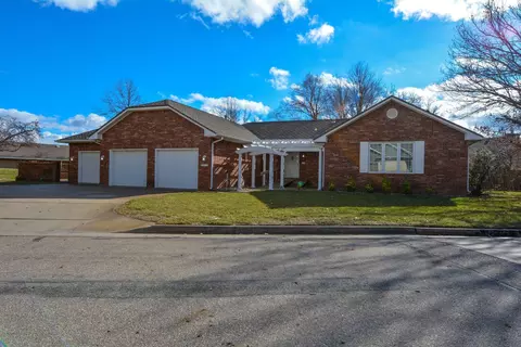 10531 W Millpond St, Wichita, KS 67212