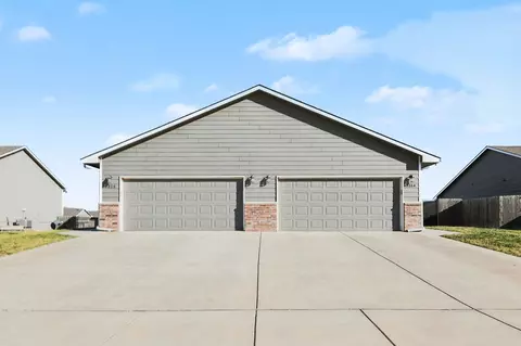5314 N Cypress St #5316 N CYPRESS, Bel Aire, KS 67226