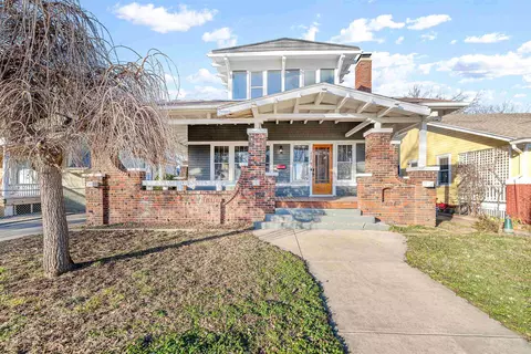 452 S 8th St, Salina, KS 67401