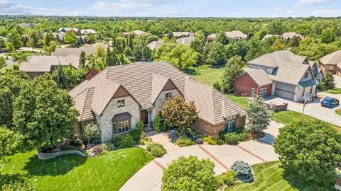 2009 N Clear Creek Ct, Wichita, KS 67230