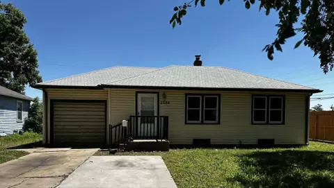 2334 S Greenwood St, Wichita, KS 67211