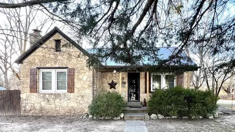 1825 N 9th, Arkansas City, KS 67005