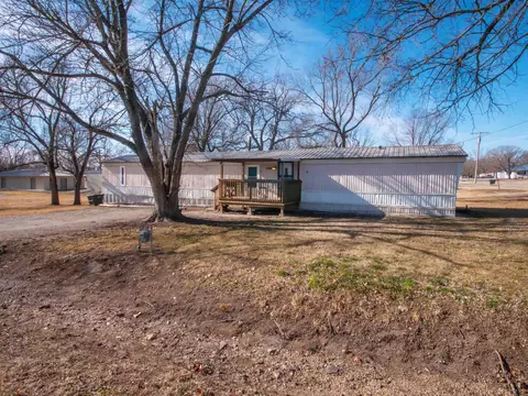 404 S Howard, Howard, KS 67349