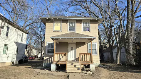 106 N West Pl, Salina, KS 67401