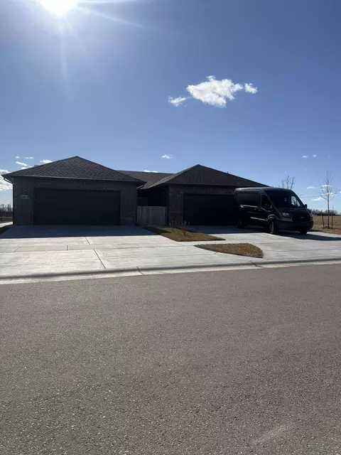 16697 W Lynndale St #16699, Goddard, KS 67052