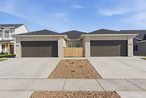 3855 W 3857 W Longleaf St, Wichita, KS 67205