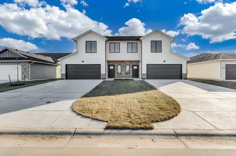 3613 W 3615 W Longleaf Cir, Wichita, KS 67205