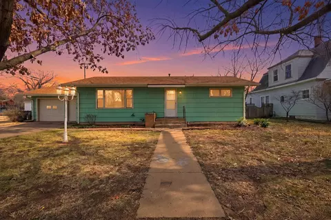 120 S Plum St, Pretty Prairie, KS 67570