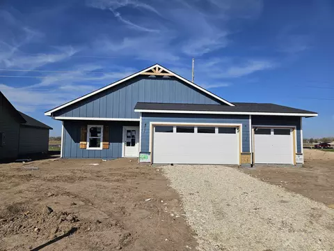 935 N Forestview St, Wichita, KS 67235