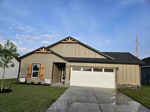 919 N Forestview St, Wichita, KS 67235