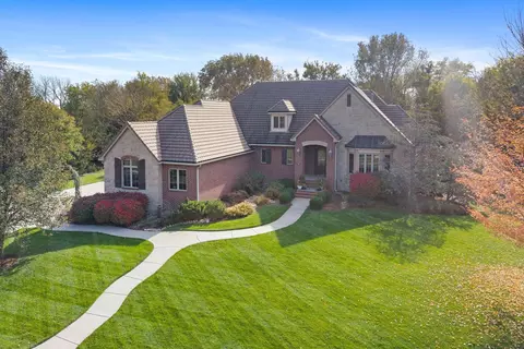 8219 W Meadow Park, Wichita, KS 67205