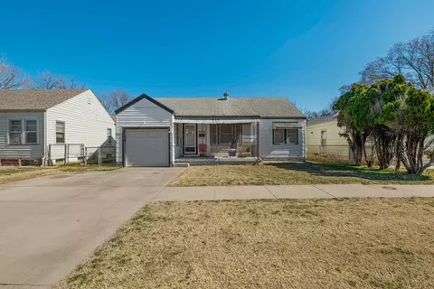 2430 S Washington Ave, Wichita, KS 67216