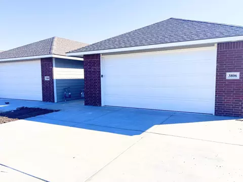 3804-3806 S Bluelake St, Wichita, KS 67215