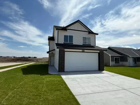 5192 N Toben Dr, Bel Aire, KS 67226