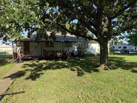 Exterior - 111 S Jefferson St, Eureka, KS 67045 photo 6 of 6